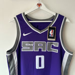 Charger l'image dans la galerie, Sacramento Kings Tyrese Haliburton  Nike jersey - Medium
