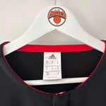 Load image into Gallery viewer, Chicago Bulls Adidas long sleeve warm up  - Medium
