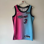 Cargar imagen en el visor de la galería, Miami Heat Dwayne Wade Nike jersey - Small
