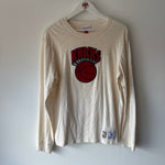 Load image into Gallery viewer, New York Knicks Mitchell &amp; Ness long sleeve T shirt  - Medium
