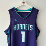 Charger l'image dans la galerie, Charlotte Hornets Lamelo Ball Jordan jersey - XL
