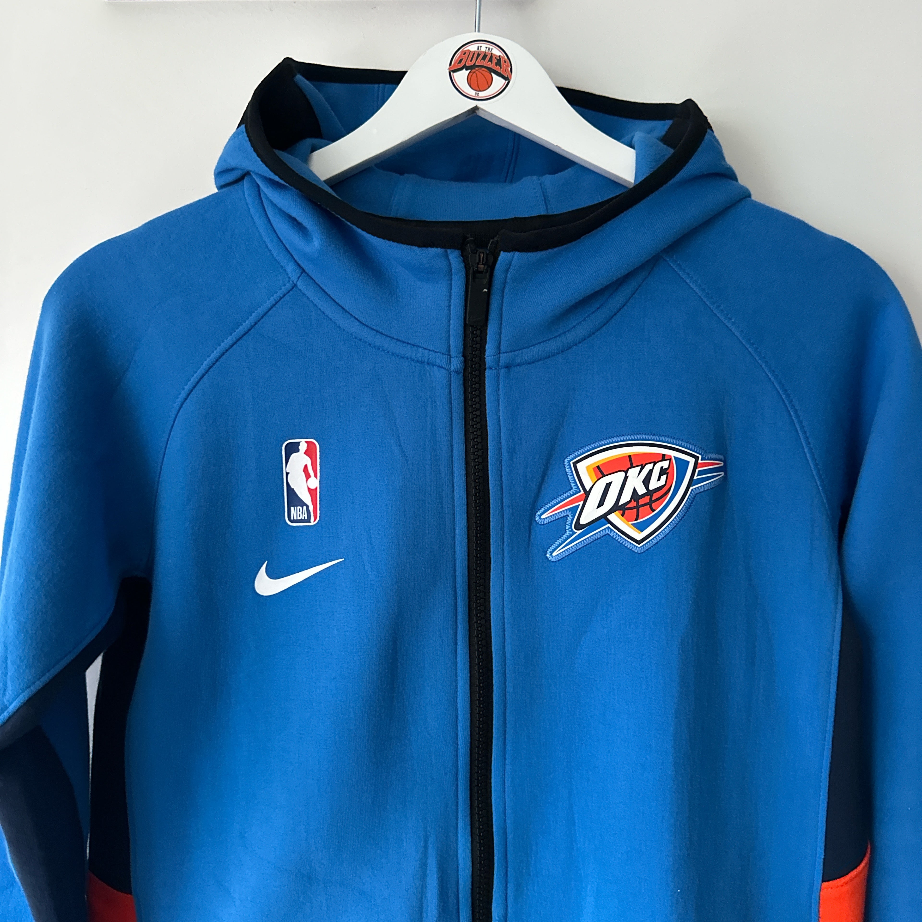 Oklahoma City Thunder Nike Bench jacket- Youth Medium