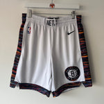 Load image into Gallery viewer, Brooklyn Nets Nike shorts - Large
