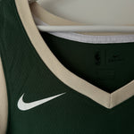 Load image into Gallery viewer, Milwaukee Bucks Giannis Antetokounmpo Nike jersey - Large
