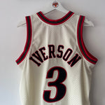 Load image into Gallery viewer, Philadelphia 76ers Allen Iverson Mitchell &amp; Ness jersey - Medium
