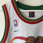 Load image into Gallery viewer, Seattle Super Sonics Garry Payton Nike jersey - Large
