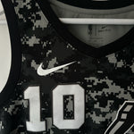 Load image into Gallery viewer, San Antonio Spurs Demar Derozan Nike jersey - Medium
