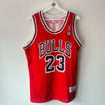 Load image into Gallery viewer, Chicago Bulls Michael Jordan Champion jersey - Large
