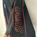 Lade das Bild in den Galerie-Viewer, Phoenix Suns Jordan shorts - Youth Small
