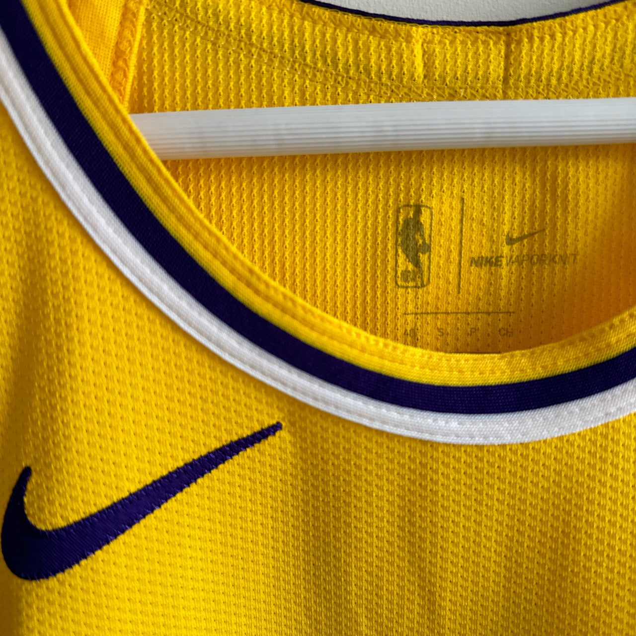 Los Angeles Lakers Lebron James Nike authentic jersey - Small