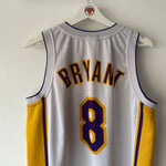 Load image into Gallery viewer, Los Angeles Lakers Kobe Bryant Champion jersey - Large
