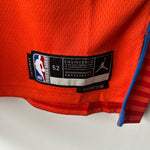 Görseli Galeri görüntüleyiciye yükleyin, Oklahoma City Thunder Shai Gilgeous - Alexander Jordan jersey - XL
