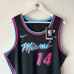 Görseli Galeri görüntüleyiciye yükleyin, Miami Heat Tyler Herro Nike jersey - XL
