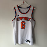 Load image into Gallery viewer, New York Knicks Kristapz Porzingis Nike jersey - Medium
