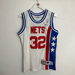 Load image into Gallery viewer, Philadelphia 76ers Julius Erving Champion jersey - Small
