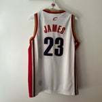Load image into Gallery viewer, Cleveland Cavaliers Lebron James Champion jersey - Medium
