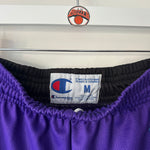 Load image into Gallery viewer, Toronto Raptors Champion shorts - Medium (Fit Large)
