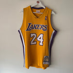 Load image into Gallery viewer, Los Angeles Lakers Kobe Bryant Mitchell &amp; Ness authentic jersey - Large
