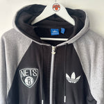 Afbeelding in Gallery-weergave laden, Brooklyn Nets Adidas jacket - Youth Small
