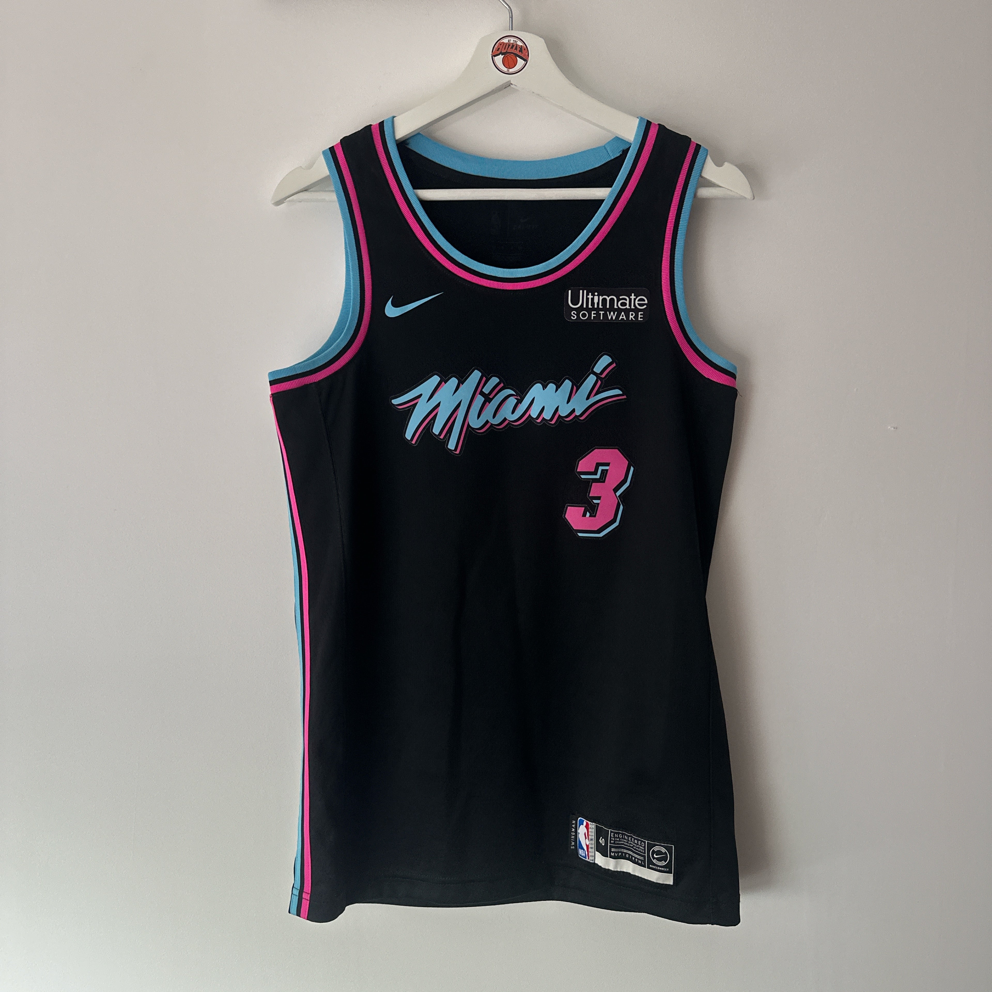 Miami Heat Dwayne Wade Nike Jersey - Small
