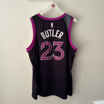 Cargar imagen en el visor de la galería, Minnesota Timberwolves Jimmy Butler Nike jersey - XL
