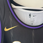 Lade das Bild in den Galerie-Viewer, Toronto Raptors RJ Barrett Nike jersey - XL
