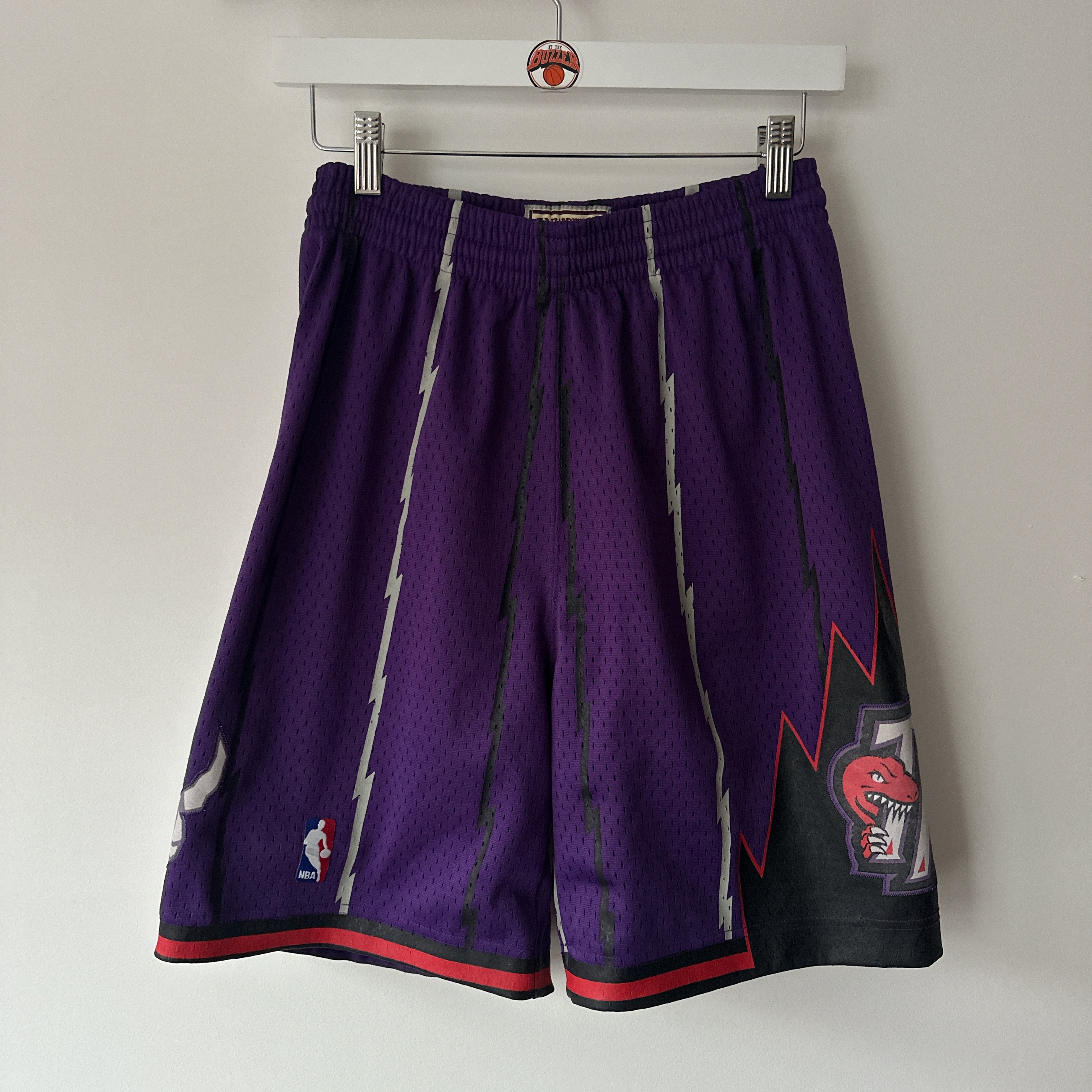 Toronto Raptors Mitchell & Ness shorts - Youth Large