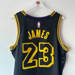 Carregar imagem no visualizador da galeria, Los Angeles Lakers Lebron James Nike jersey - Large
