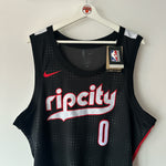 Load image into Gallery viewer, Portland Trailblazers Damien Lillard Nike jersey - XL
