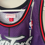 Load image into Gallery viewer, Toronto Raptors Vince Carter Mitchell &amp; Ness jersey - XL
