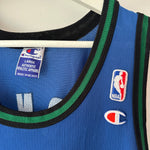 Lade das Bild in den Galerie-Viewer, Minnesota Timberwolves Kevin Garnett Champion jersey - Large
