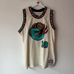 Cargar imagen en el visor de la galería, Vancouver Grizzlies Mike Bibby Mitchell &amp; Ness jersey - XXL
