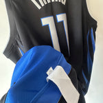 Load image into Gallery viewer, Dallas Mavericks Kyrie Irving Nike jersey - XL
