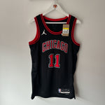 Charger l&#39;image dans la galerie, Chicago Bulls Demar Derozan Jordan jersey - Small
