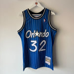 Load image into Gallery viewer, Orlando Magic Shaquille O’Neal Mitchell &amp; Ness jersey - Medium
