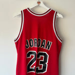Load image into Gallery viewer, Chicago Bulls Michael Jordan Champion jersey - Small
