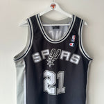 Cargar imagen en el visor de la galería, San Antonio Spurs Tim Duncan Champion jersey - XL
