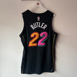 Carregar imagem no visualizador da galeria, Miami Heat Jimmy Butler Nike jersey - XL
