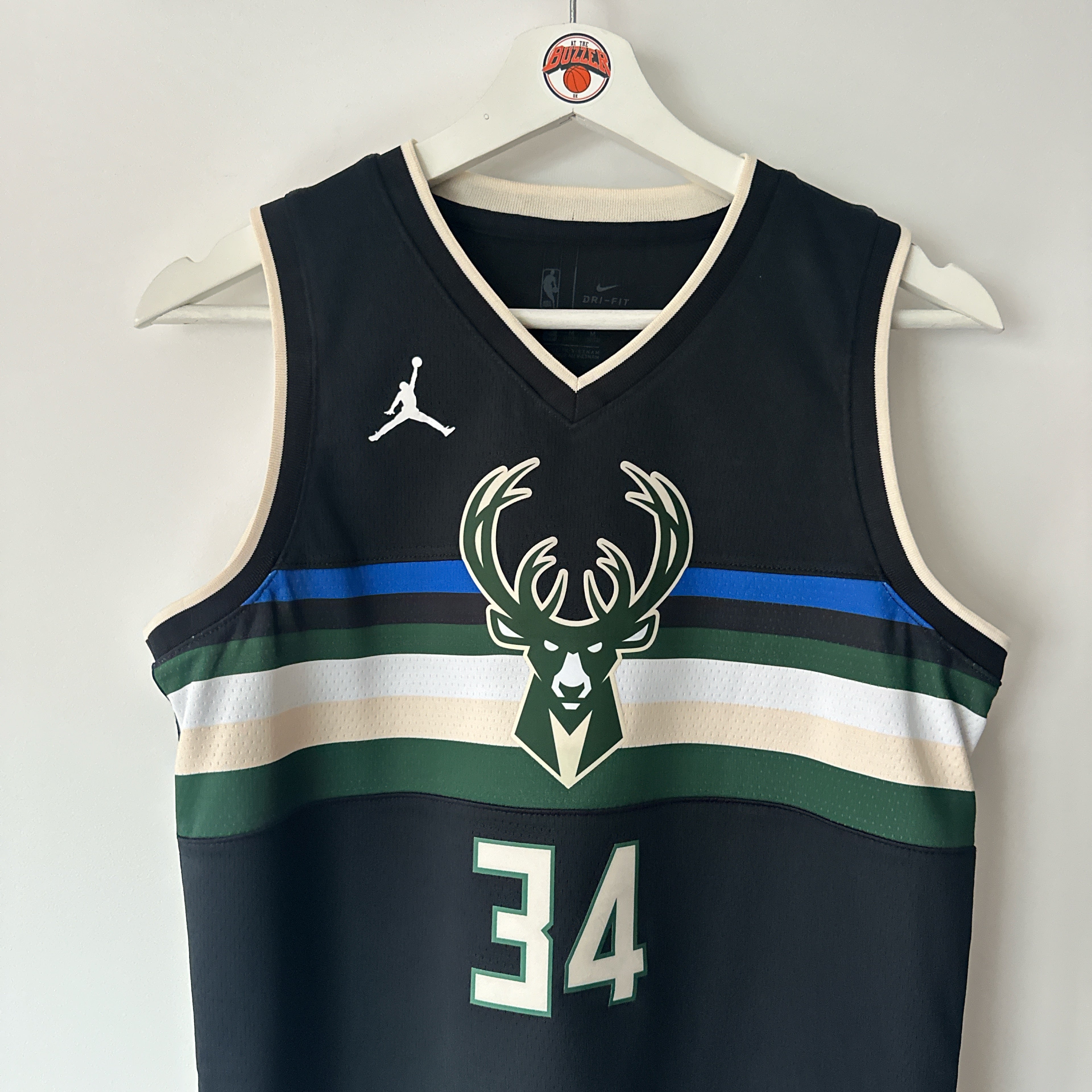 Milwaukee Bucks Giannis Antetokounmpo Jordan jersey - Youth Medium