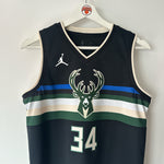 Ladda upp bild till gallerivisning, Milwaukee Bucks Giannis Antetokounmpo Jordan jersey - Youth Medium
