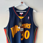 Lade das Bild in den Galerie-Viewer, Golden State Warriors Steph Curry Mitchell &amp; Ness jersey - XL
