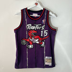 Load image into Gallery viewer, Toronto Raptors Vince Carter Mitchell &amp; Ness jersey  - Youth Medium
