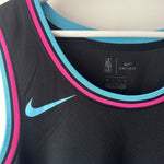 Load image into Gallery viewer, Miami Heat Dwayne Wade Nike jersey - Large
