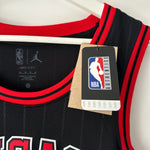Load image into Gallery viewer, Chicago Bulls Demar Derozan Jordan jersey - Medium
