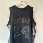 Load image into Gallery viewer, Los Angeles Lakers Kobe Bryant Champion jersey - Medium
