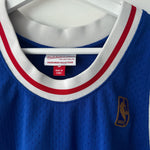 Load image into Gallery viewer, Philadelphia 76ers Allen Iverson Mitchell &amp; Ness jersey - Large
