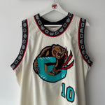 Load image into Gallery viewer, Vancouver Grizzlies Mike Bibby Mitchell &amp; Ness jersey - XXL
