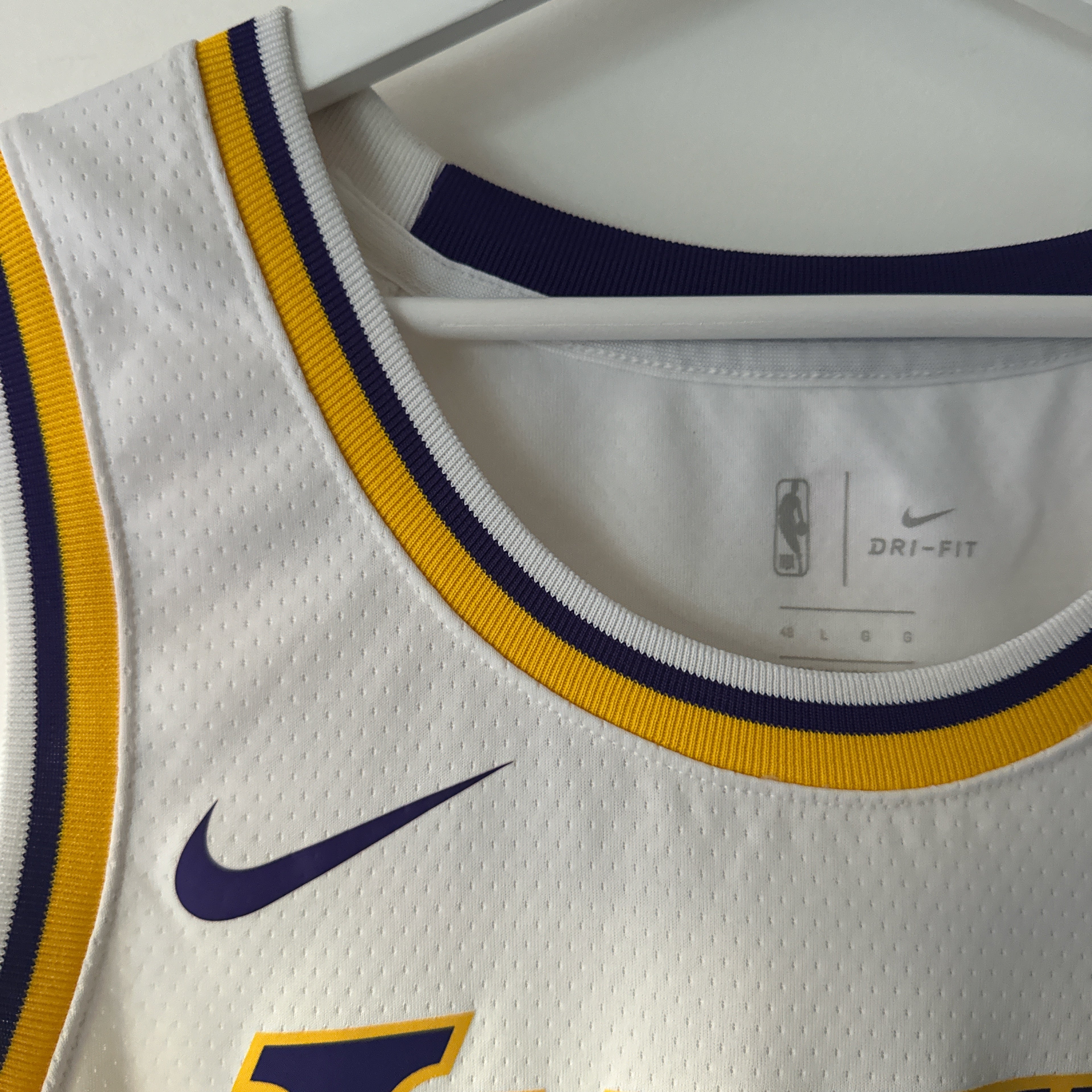 Los Angeles Lakers Lebron James Nike jersey - Large