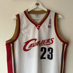 Load image into Gallery viewer, Cleveland Cavaliers Lebron James Champion jersey - Large
