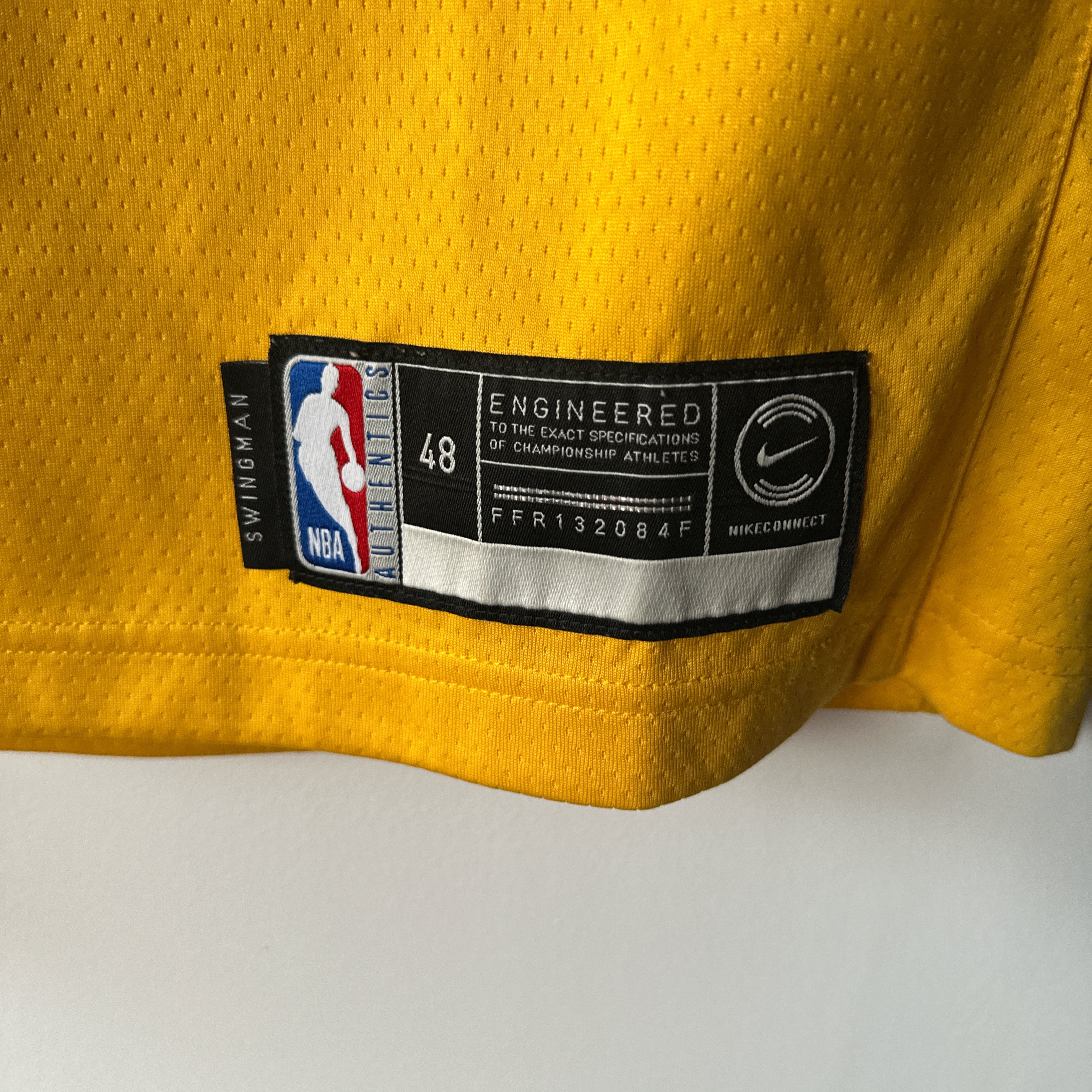 Los Angeles Lakers Lebron James Nike jersey - Large